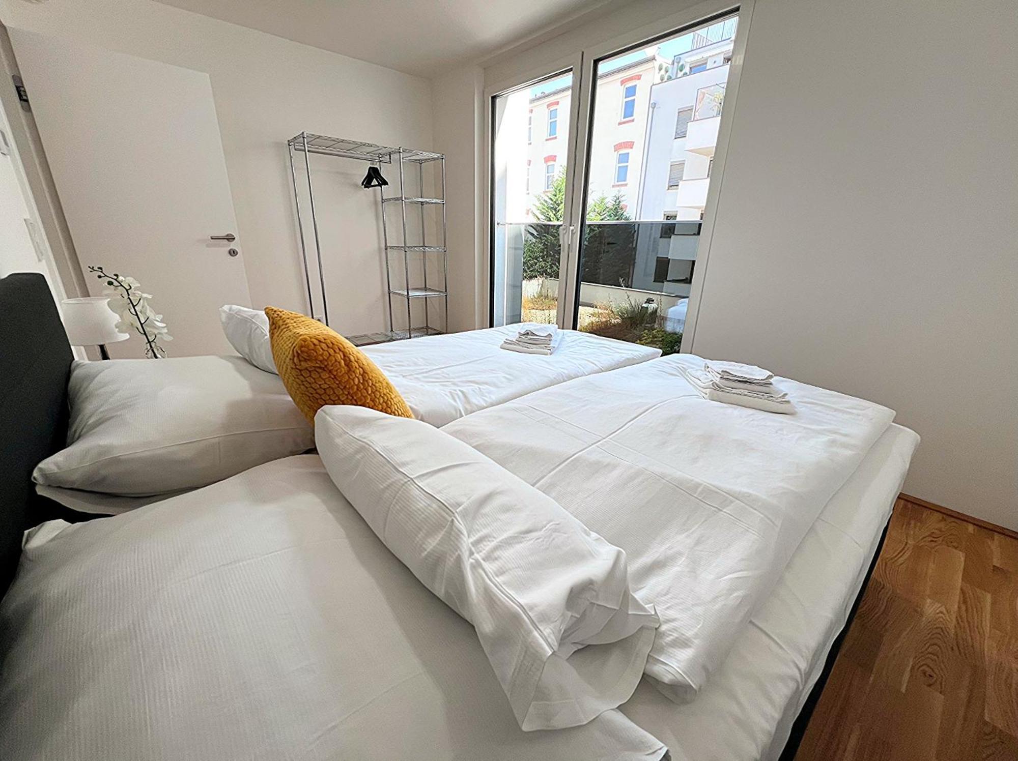 Modern, New, Next To Metro - Gg13 Apartments Wina Bagian luar foto