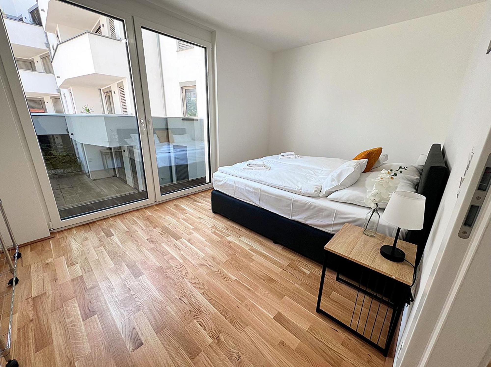 Modern, New, Next To Metro - Gg13 Apartments Wina Bagian luar foto
