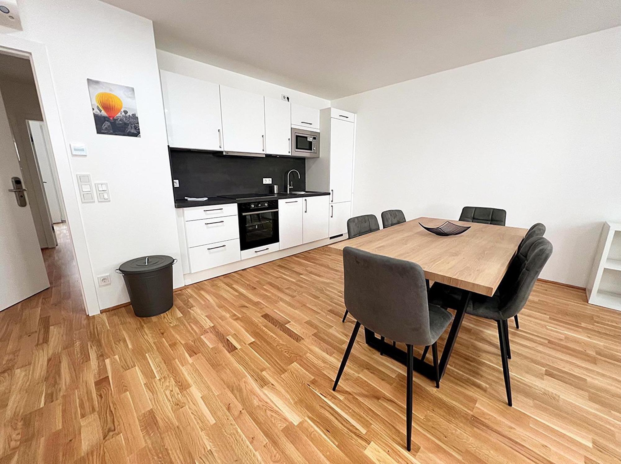 Modern, New, Next To Metro - Gg13 Apartments Wina Bagian luar foto