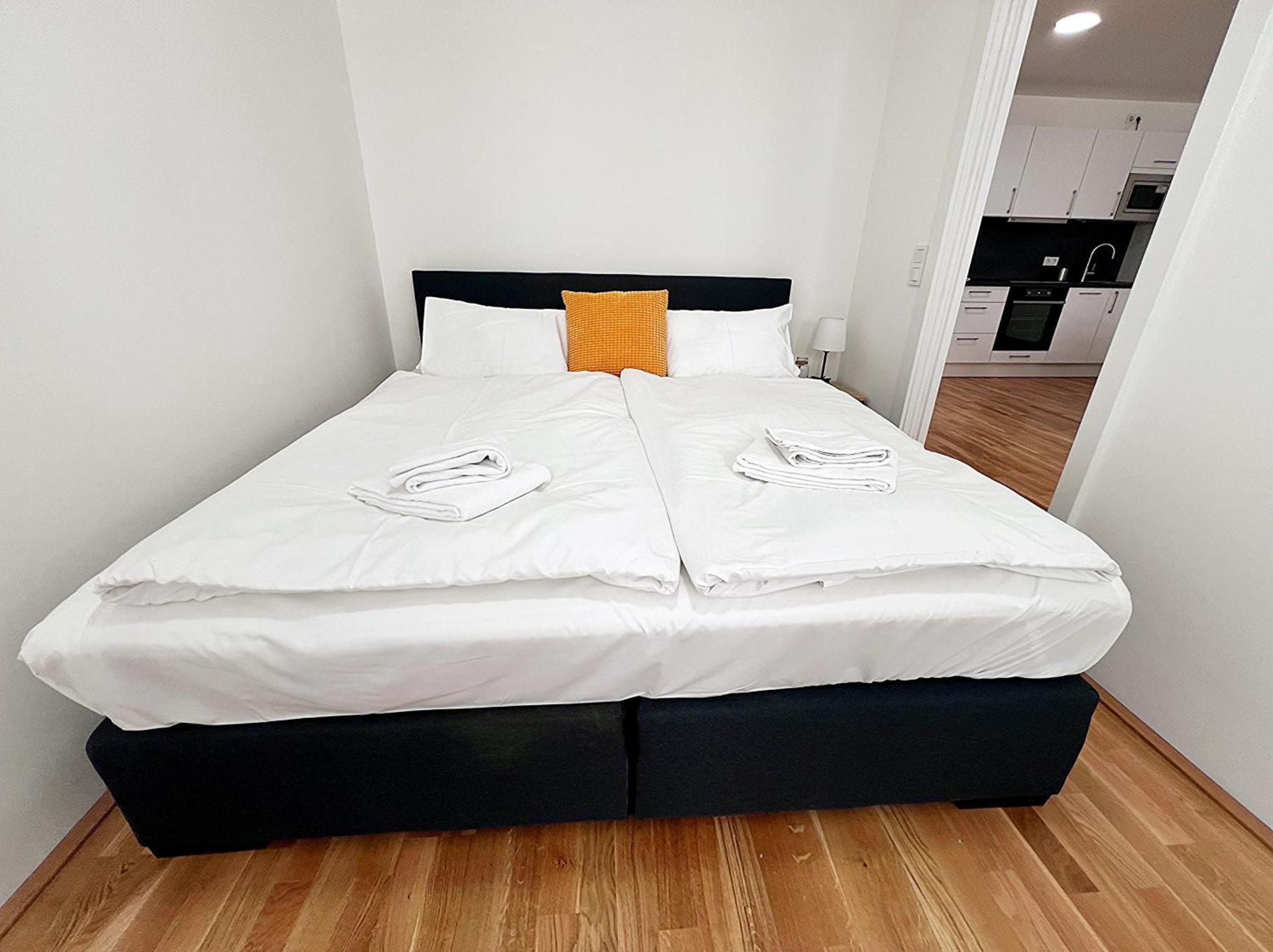 Modern, New, Next To Metro - Gg13 Apartments Wina Bagian luar foto