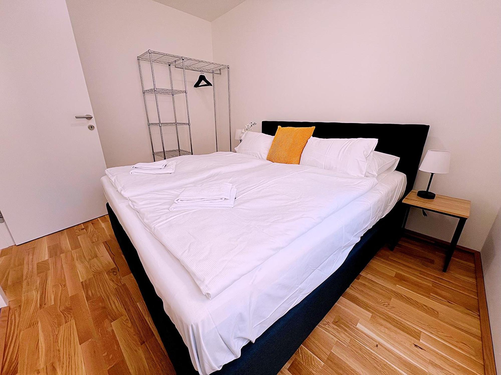 Modern, New, Next To Metro - Gg13 Apartments Wina Bagian luar foto