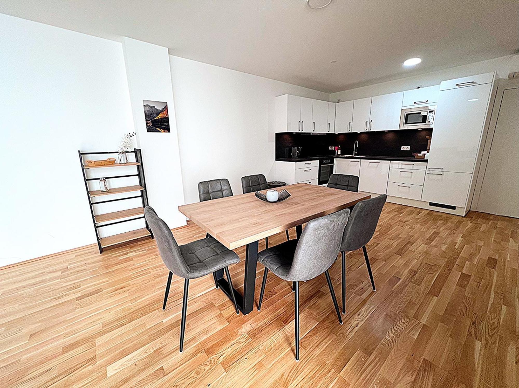 Modern, New, Next To Metro - Gg13 Apartments Wina Bagian luar foto