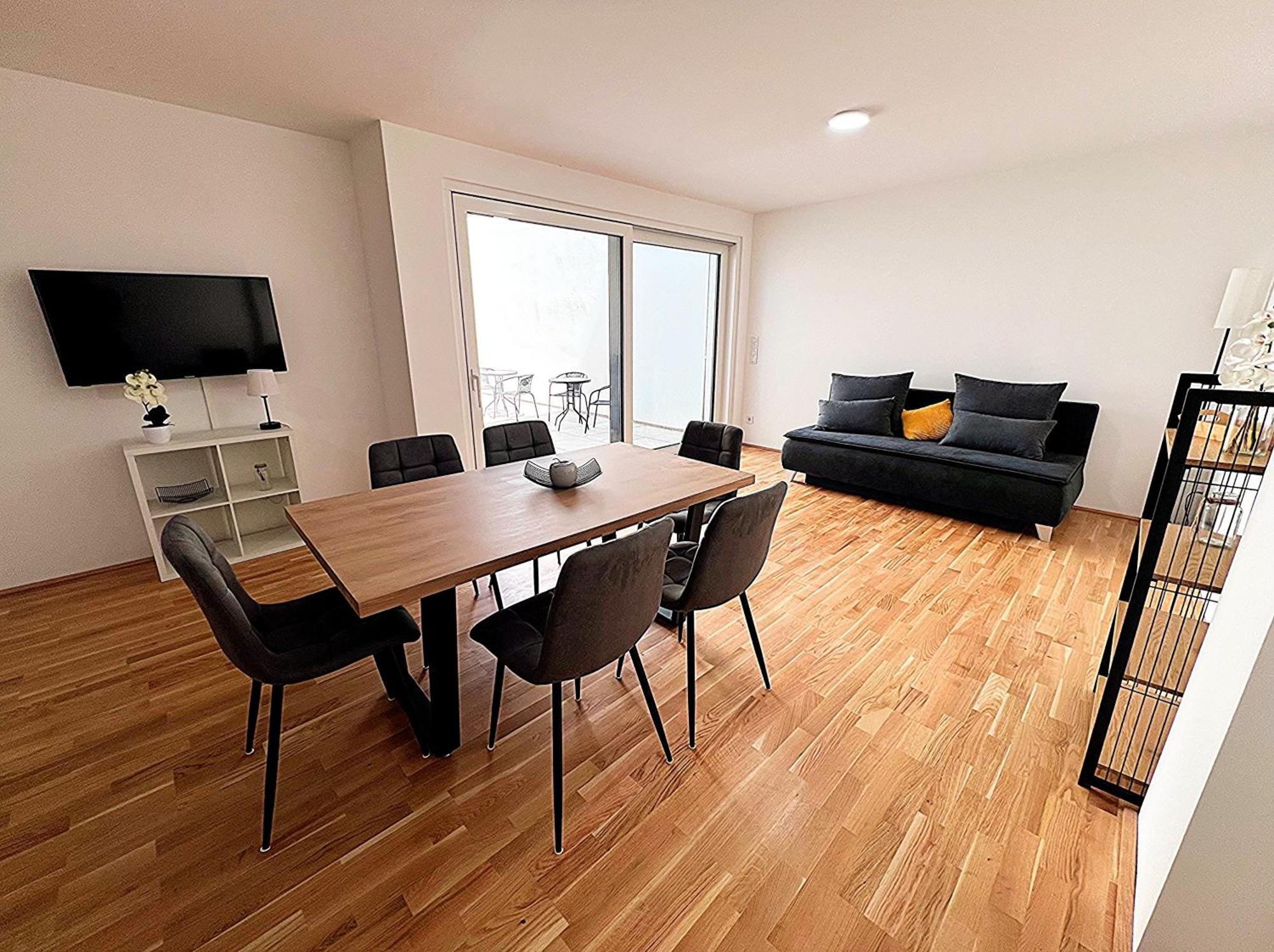 Modern, New, Next To Metro - Gg13 Apartments Wina Bagian luar foto